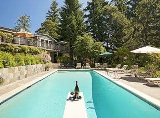 Nearby home at 18026 Skyland Cir