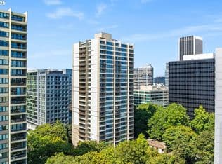 Nearby home at 255 SW Harrison St APT 4C