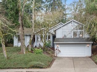 Nearby home at 1492 Skye Pkwy