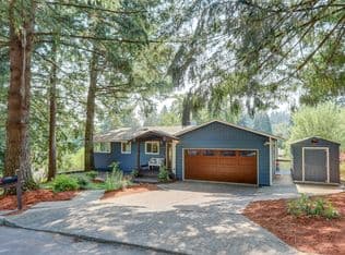 Nearby home at 2194 Valley View Dr