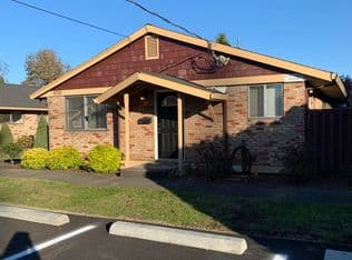 Nearby home at 9742 SE 43rd Ave UNIT A