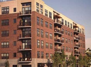 Nearby home at 821 NW 11th 217 Portland #217