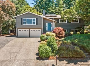 Nearby home at 19546 Kapteyns St