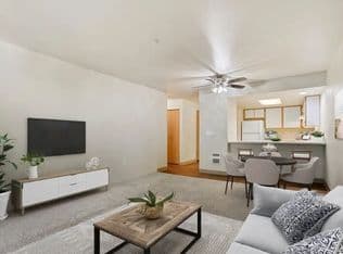 Nearby home at 100 SE 160th Ave APT 219