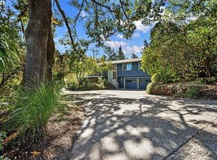 Nearby home at 1532 Marylhurst Dr