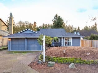 Nearby home at 17742 SW Janell Ct