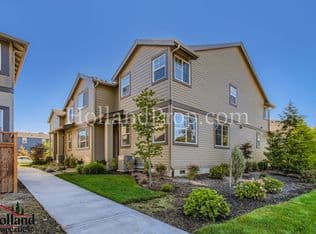 Nearby home at 12855 SW Tabor Ter