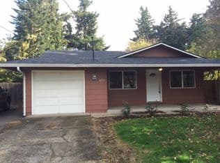 Nearby home at 4700 SE Rhodesa St