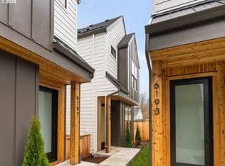 Nearby home at 6195 N Amherst St