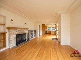 Nearby home at 2910 SE 43rd Ave