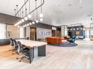 Nearby home at 1470 NW Glisan St #406