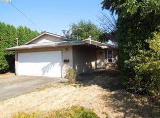 Nearby home at 9261 SE Harrison St