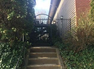 Nearby home at 1815 NE 15th Ave APT D