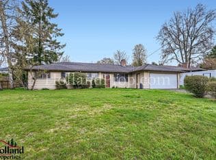 Nearby home at 12155 SW Summer St