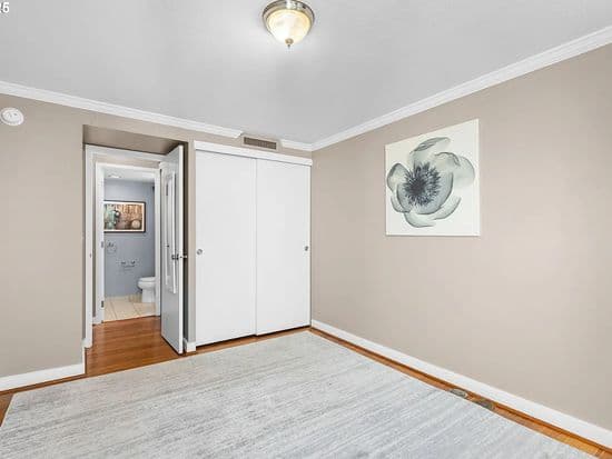255 SW Harrison St APT 4C