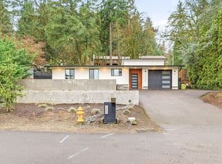 Nearby home at 18308 Upper Midhill Dr