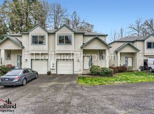 Nearby home at 3060 Lazy River Dr