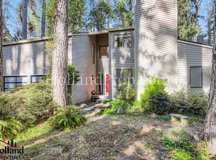 Nearby home at 18115 SW Pheasant Ln