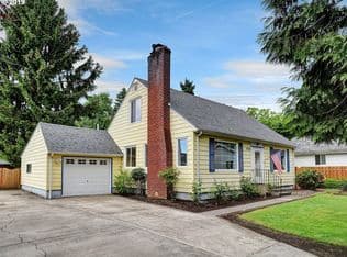 Nearby home at 4725 SE White Lake Rd
