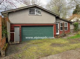 Nearby home at 12391 SW Millview Ct