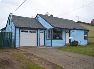Nearby home at 9233 SE Harrison St