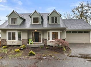 Nearby home at 2631 Marylhurst Dr