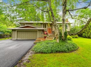 Nearby home at 1105 Marylhurst Dr