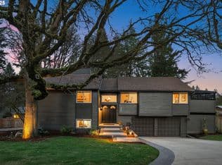 Nearby home at 2380 Valley View Dr