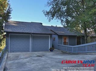 Nearby home at 17701 Hillside Dr