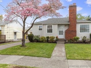 Nearby home at 1814 SE 92nd Ave