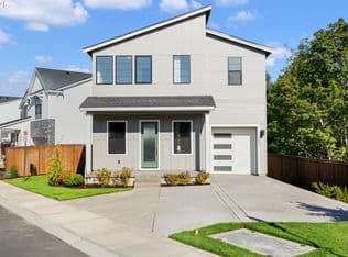 Nearby home at 15637 NW Raywood Ln #L31