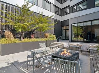 Nearby home at 1871 N Flint Ave #600