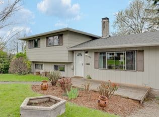 Nearby home at 11970 SW Burlheights St