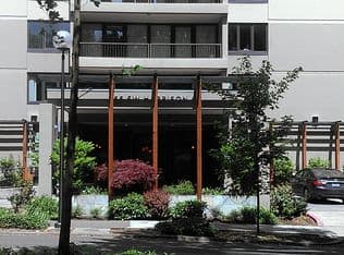 Nearby home at 255 SW Harrison St APT 15F