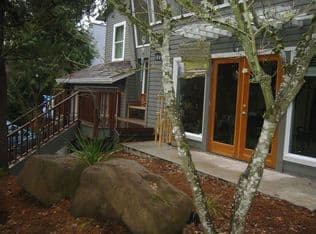 Nearby home at 1490 Skye Pkwy