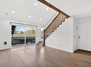 Nearby home at 7718 SW Barnes Rd UNIT B