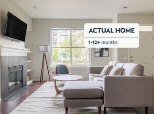 Nearby home at 2308 NE Redelfs Way