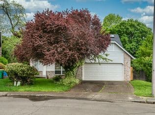 Nearby home at 12149 SW Millview Ct