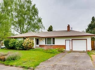 Nearby home at 4403 SE Howe St