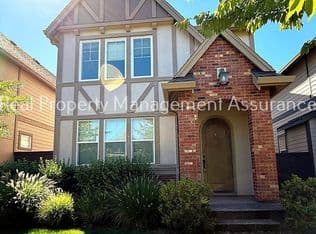 Nearby home at 410 SW Basilone Ter