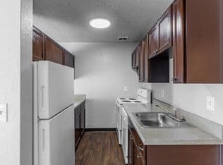 Nearby home at 957 NE 122nd Ave APT 110