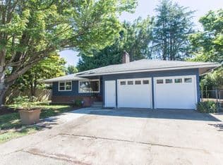 Nearby home at 9736 SE 44th Ave