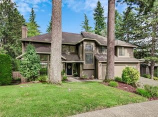 Nearby home at 1491 Braemar Dr