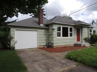 Nearby home at 2724 SE 164th Ave