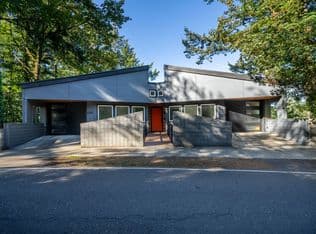 Nearby home at 4300 SW Hewett Blvd