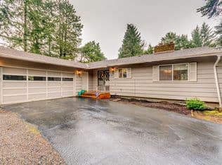 Nearby home at 1970 Sylvan Way