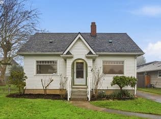 Nearby home at 4903 SE 76th Ave