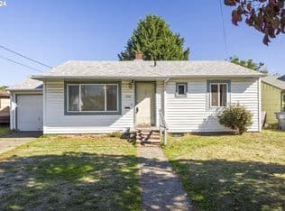 Nearby home at 1842 SE 92nd Ave