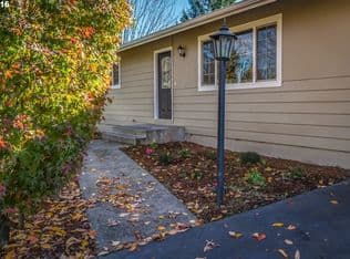 Nearby home at 12130 SW Summer St