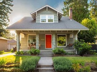 Nearby home at 602 NE 71st Ave